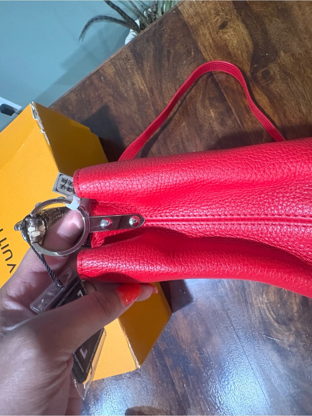 Louis Vuitton Capucines Leather Top-Handle Bag with Snakeskin handle - Picture 11 of 12